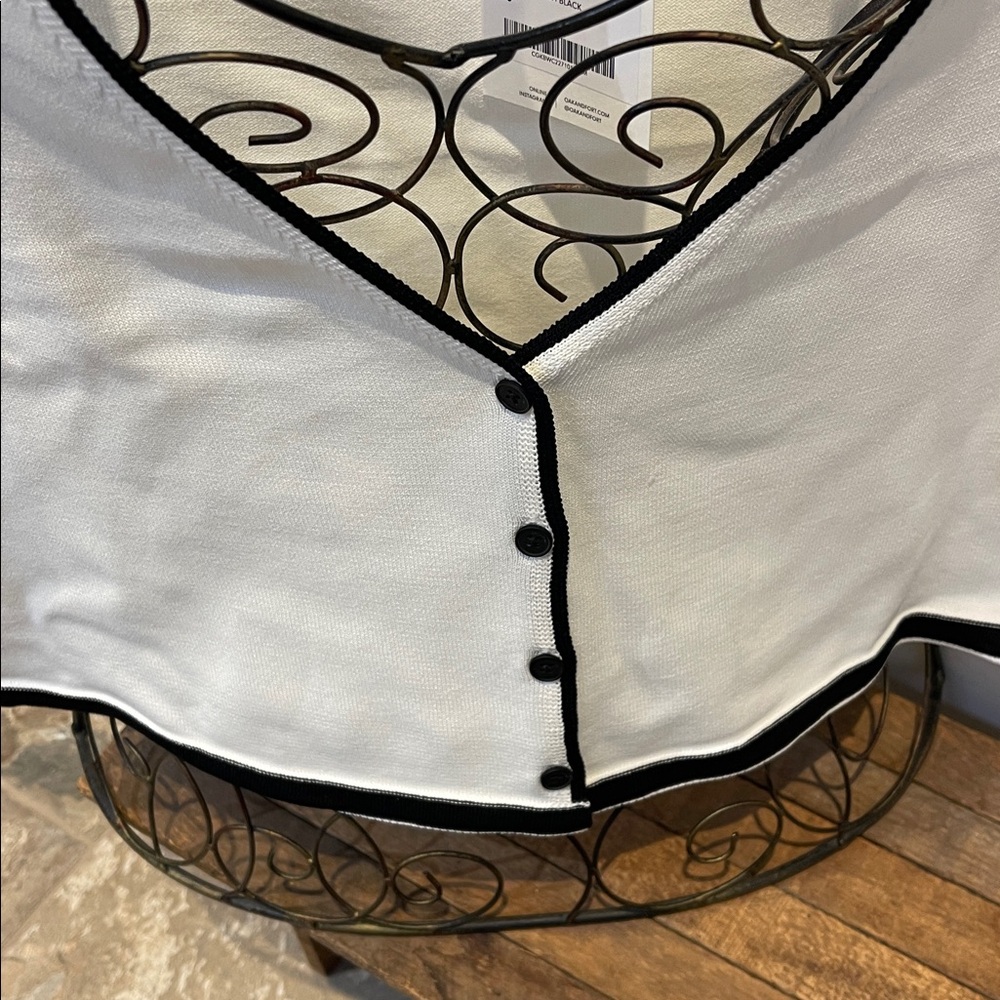 🆕 Oak + Fort Button Front Tank - Picture 4 of 14